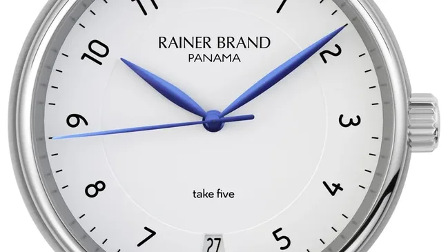 Aktuellestes Rainer-Brand-Modell: die Panama take five mit fünf Tagen Gangreserve, ab 4.400 Euro