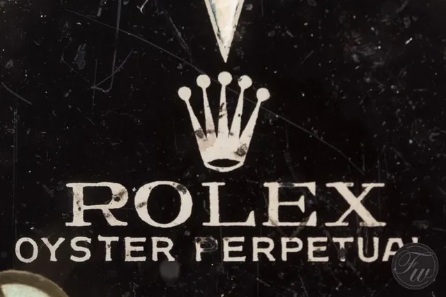 Rolex: Vintage Submariner, Rolex-Krone und Rolex-Schriftzug