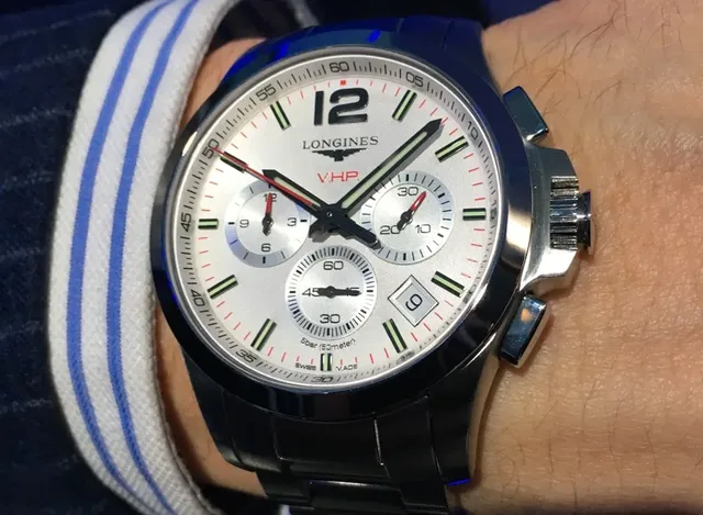 Longines: Conquest V.H.P. als Chronograph