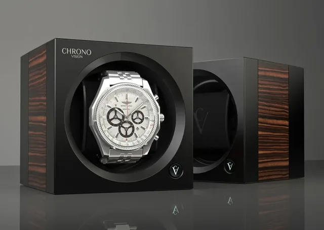 Der Uhrenbeweger ChronoVision One in mattschwarzer Teakholz-Optik kostet 649,90 Euro.