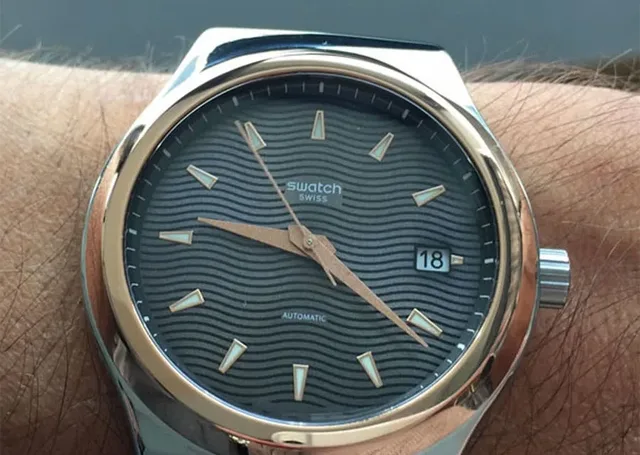 Swatch: Sistem51 Irony Tux