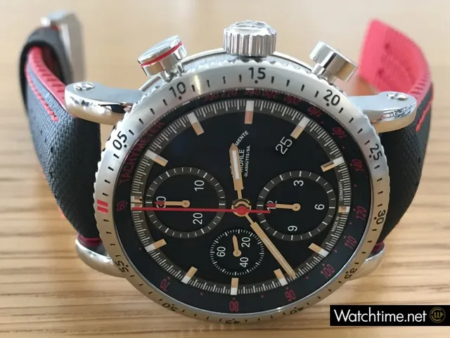 Die Teutonia Sport I mit durchskalierter Lünette