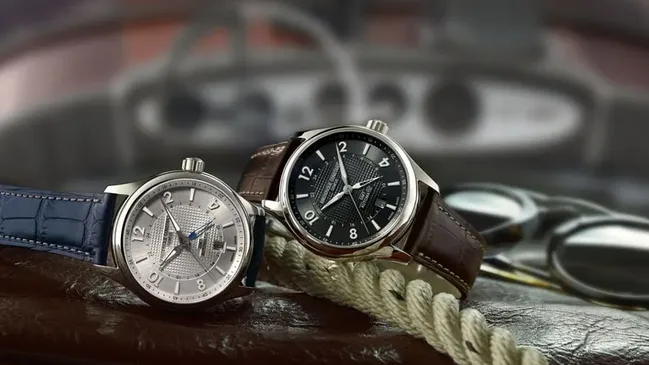 Beide Varianten der Runabout GMT AutomaticBeide Varianten der Runabout GMT Automatic