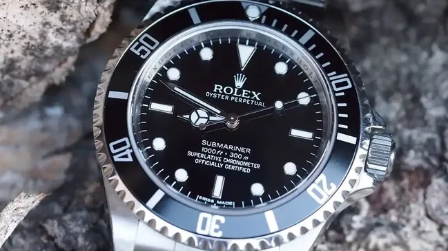 Rolex: Submariner 14060M
