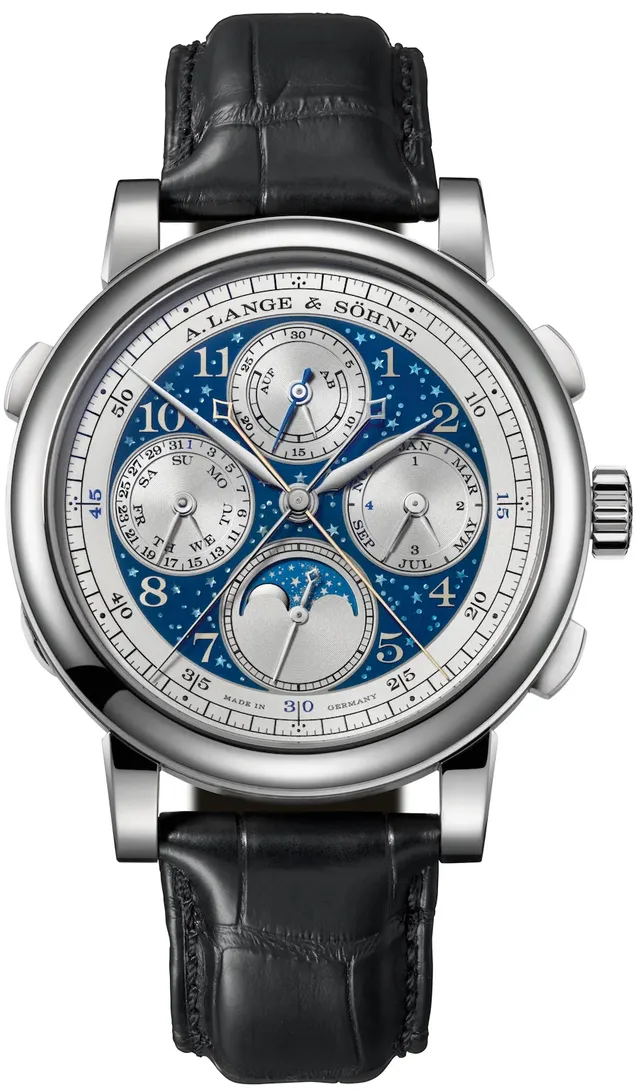 Die A. Lange & Söhne 1815 Rattrapante Ewiger Kalender Handwerkskunst mit blauem Emailzifferblatt.