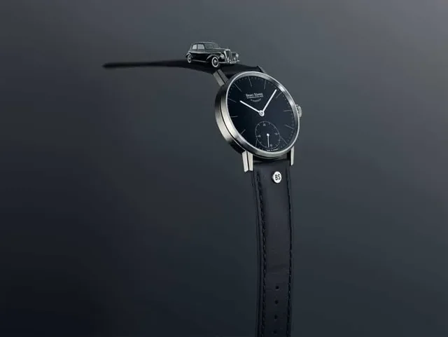 1951: Bruno Söhnle Stuttgart Handaufzug und Mercedes-Benz 220 Innenlenker, Baureihe W 187, 1951–1955