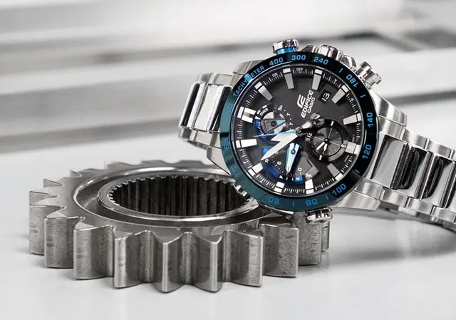 Casio Edifice: Race Lap Chronograph EQB-800DB