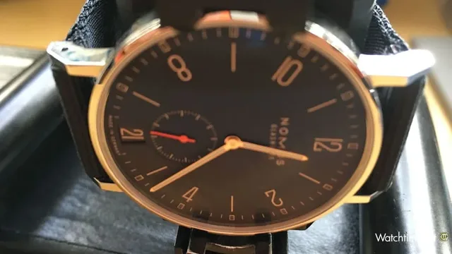 Lage: 9H - 9 Uhr oben auf der Zeitwaage, entspricht der Position "Krone unten"