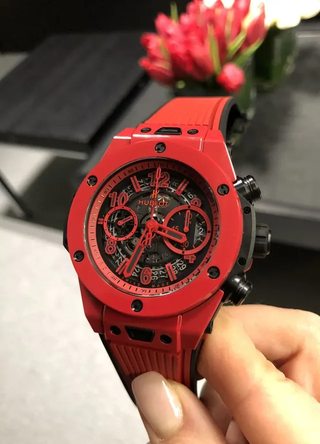 Hublot Big Bang Unico Red Magic in leuchtend roter Keramik
