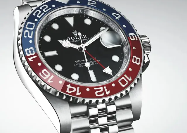 Rolex: Oyster Perpetual GMT-Master II in Edelstahl mit Pepsi-Lünette und Jubilé-Band