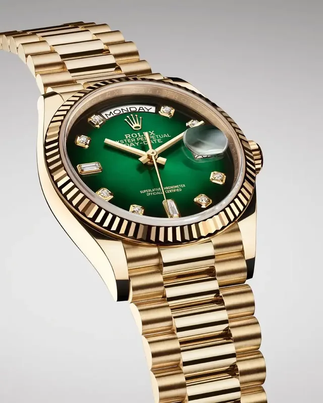 Rolex: Oyster Perpetual Day-Date 36 Gelbgold mit grünem Ombré-Zifferblatt