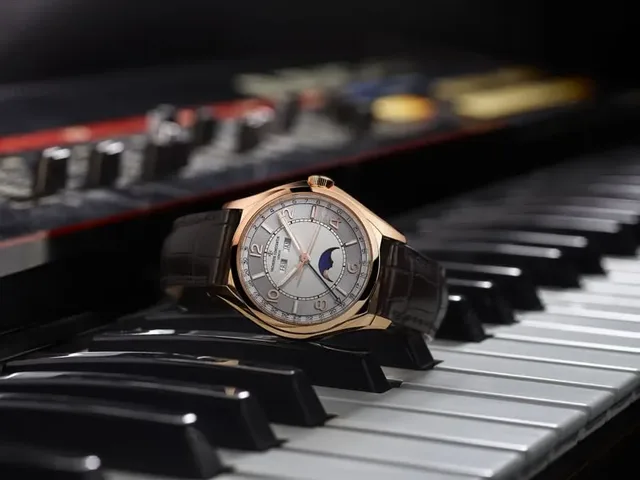 Vacheron Constantin: Fiftysix Vollkalender in Roségold