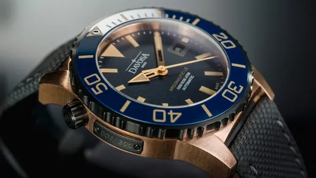 Davosa: Argonautic Bronze Limited Edition mit blauem Zifferblatt und blauer Keramiklünette