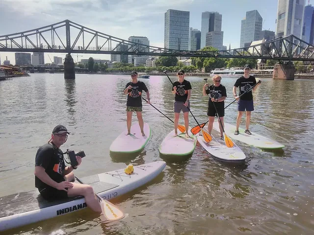 Sinn Spezialuhren: U212 im Dauertest, Stand-Up-Paddeln auf dem Main