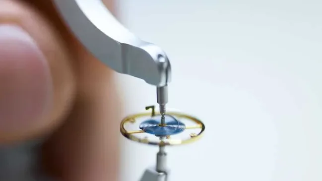 Einstellen der Unruh