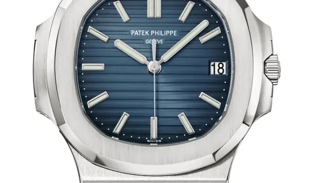 Patek Philippe Nautilus Referenz 5711/1A-010, Edelstahl, 40 Millimeter, Zifferblatt blau, Kaliber 26 330 S C Automatik, Stahlband, 27.500 Euro (Stand Juni 2020)