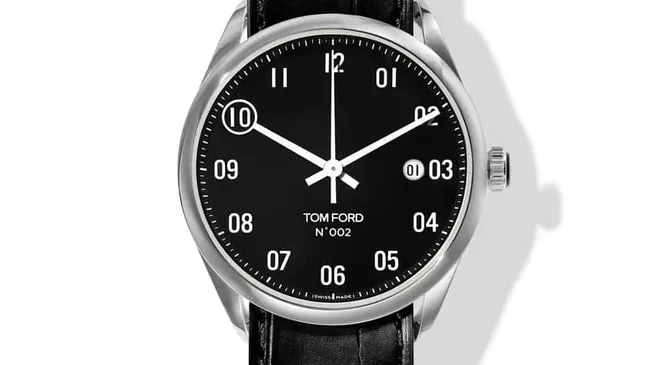 Elegant und typografisch innovativ: die Automatikuhr 02 von Tom Ford, hier im Edelstahlgehäuse.