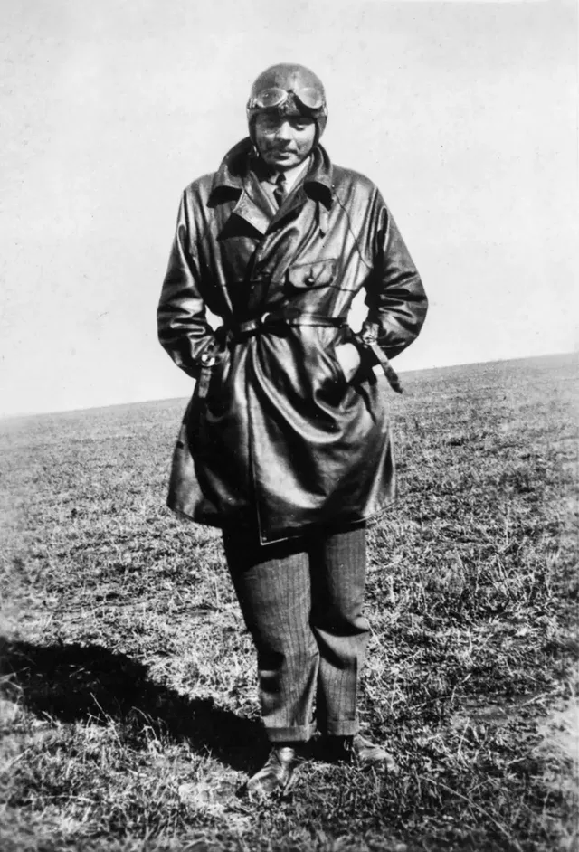 Antoine de Saint Exupéry in seiner Pilotenuniform at the Pacheco Air base in Buenos Aires, Argentina, 1929/1931