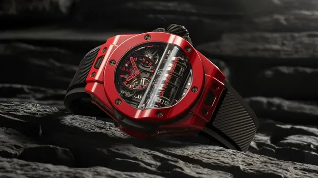 Zwei Wochen Gangreserve dank sieben Federhäusern: Hublot Big Bang MP-11 Red Magic