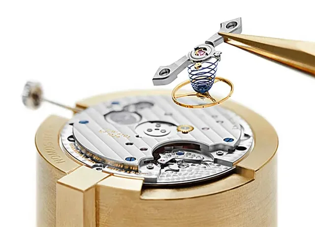 Nomos Glashütte: Swingsystem