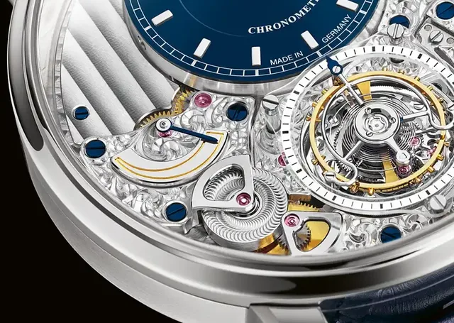 Glashütte: Fliegendes Tourbillon