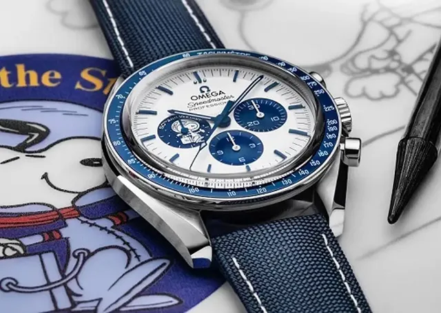 Omega: Speedmaster Silver Snoopy Award