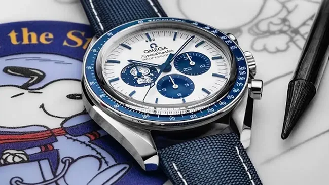 Omega: Speedmaster Silver Snoopy Award