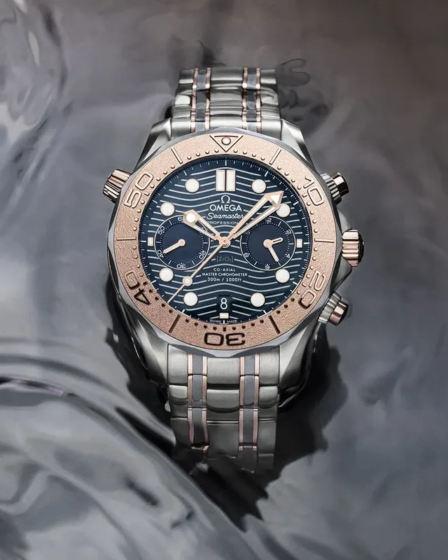 Omega: Seamaster Diver 300M Chronograph in Gold, Titan und Tantal