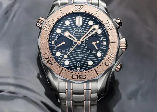 Omega: Seamaster Diver 300M Chronograph in Gold, Titan und Tantal