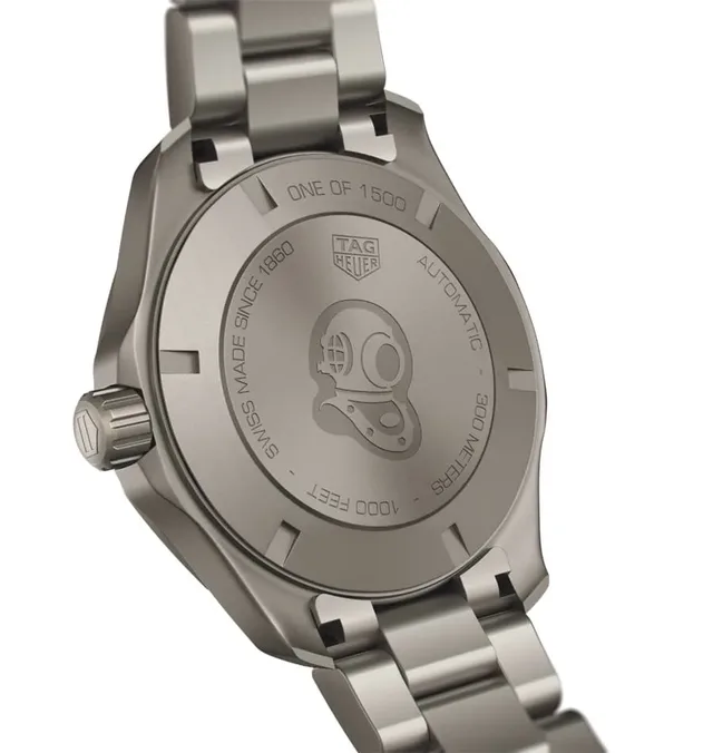 Gehäuseboden der TAG Heuer Aquaracer Bamford Limited Edition mit Gravur
