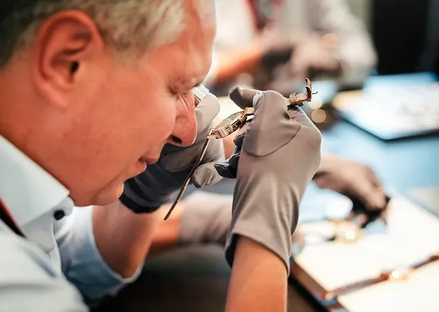 Leserreisen Bewerbung 2021: bei A. Lange & Söhne