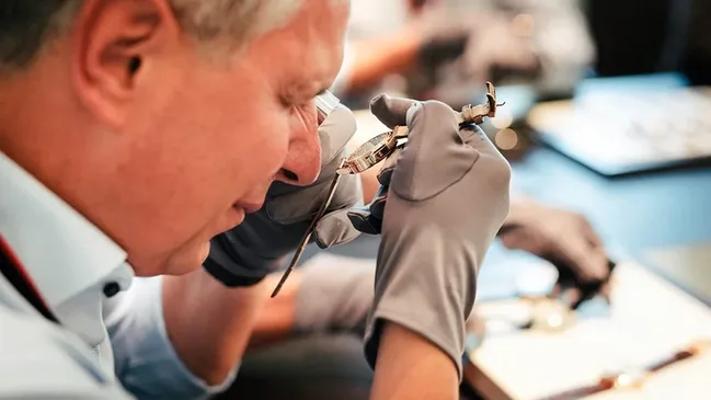 Leserreisen Bewerbung 2021: bei A. Lange & Söhne