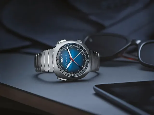 H. Moser & Cie.: Streamliner Flyback Chronograph Automatic Funky Blue