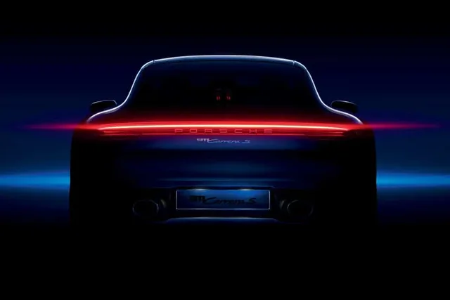 Carrera bezeichnet besonders stark motorisierte Fahrzeuge von Porsche, wie den 911 Carrera