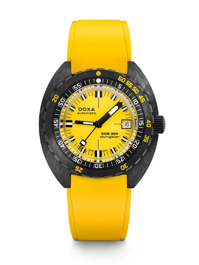 Doxa Sub 300 Carbon COSC Divingstar Gelb