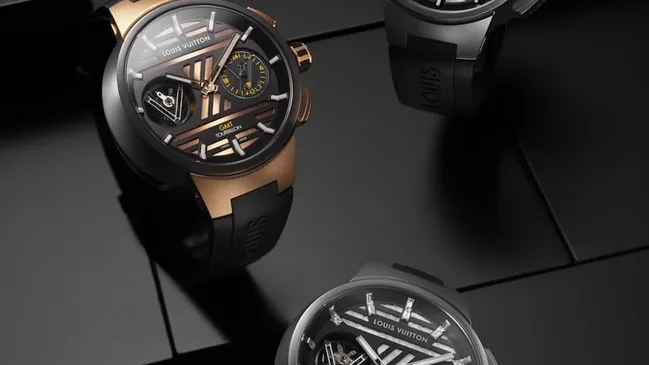 Louis Vuitton: Tambour Curve GMT Flying Tourbillon