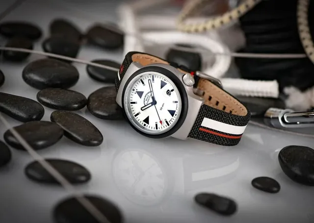 Mühle-Glashütte: S.A.R. Rescue-Timer Lumen