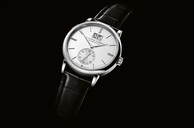 A. Lange & Söhne: Saxonia Großdatum