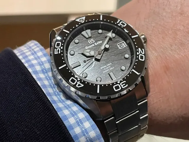 Wristshot Grand Seiko Evolution 9 Kollektion Spring Drive 5 Days Diver's 200m