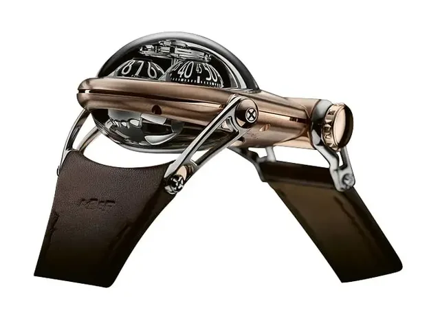 MB and F: HM10 Bulldog RT