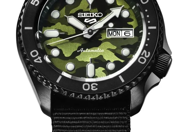 Seiko: 5 Sports „Camouflage“ Street Style SRPJ37K1