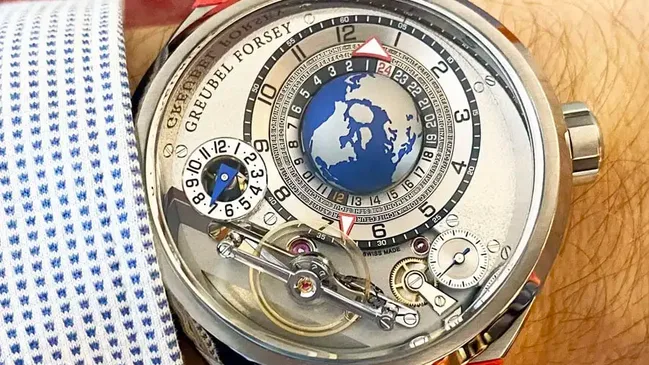 Greubel Forsey: GMT Balancier Convexe
