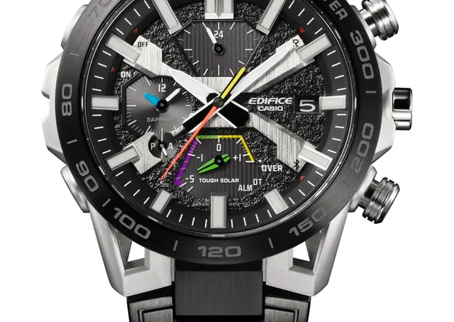 Casio: Edifice EQB-2000 Connected Chronograph mit schwarzem Band
