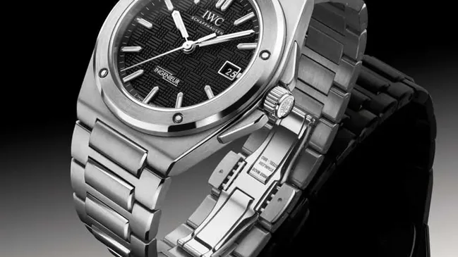 IWC: Ingenieur Automatic 40 mit schwarzem Zifferblatt