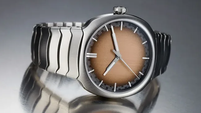 H. Moser & Cie. Streamliner Centre Seconds Smoked Salmon