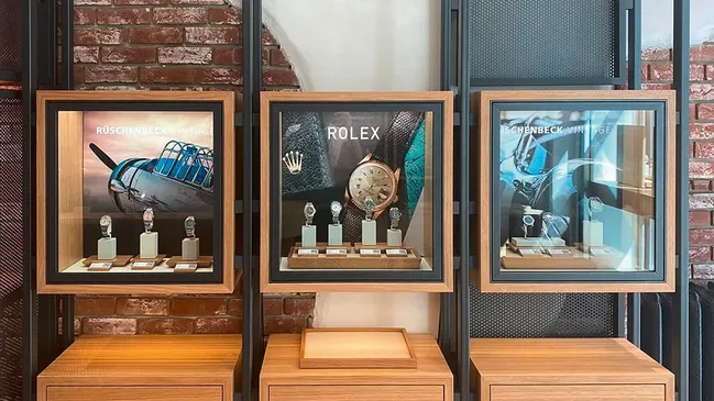 Juwelier Rüschenbeck: Boutique München, Vitrinen