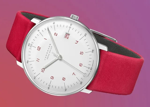 Junghans max bill MEGA Solar in Rot