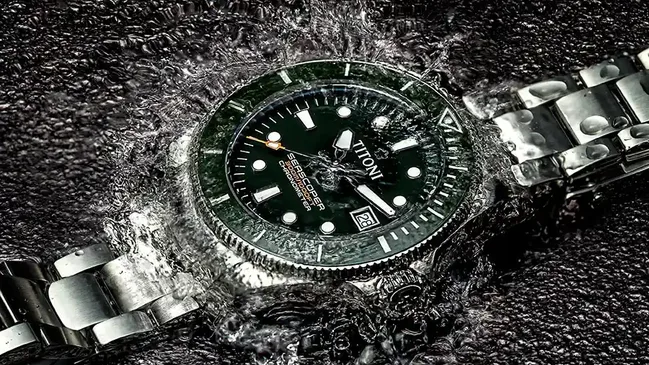 Titoni: Seascoper 300