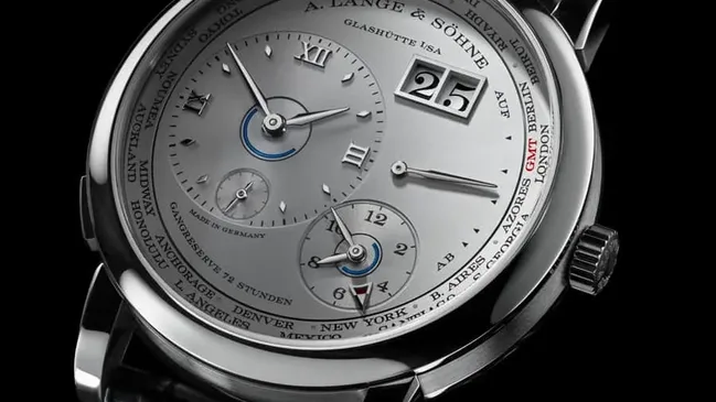 A. Lange & Söhne: Lange 1 Zeitzone in Platin