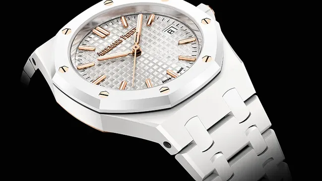 Audemars Piguet Royal Oak Automatik in 34 mm weiß Keramik